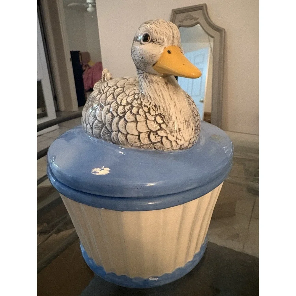 VTG 1985 Scioto Mold Ceramic Duck Cookie Jar Canister Container Blue White